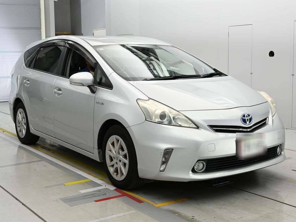 TOYOTA PRIUS ALPHA