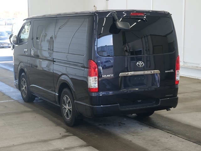 TOYOTA REGIUS ACE