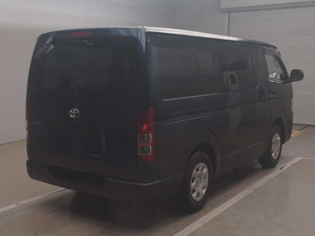 TOYOTA REGIUS ACE