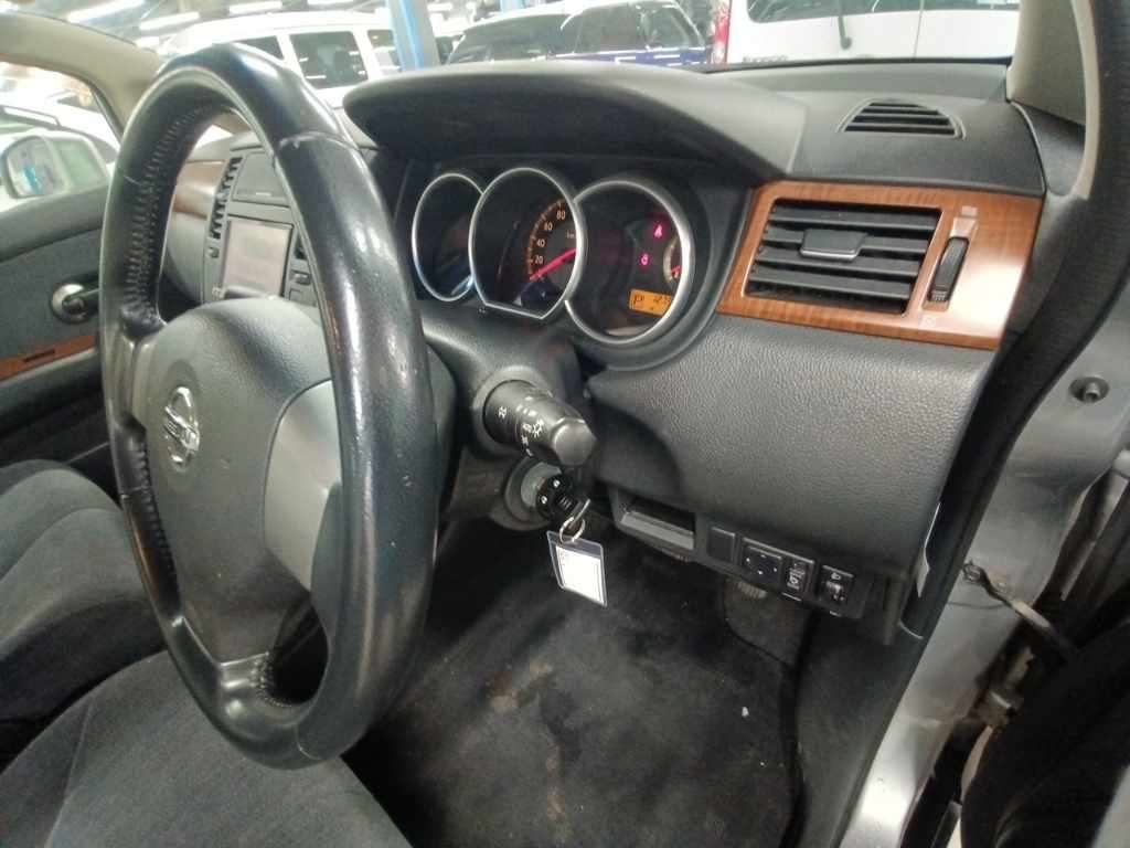 NISSAN TIIDA LATIO