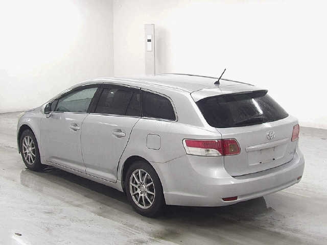TOYOTA AVENSIS