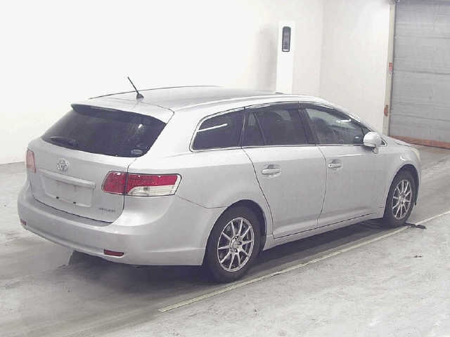 TOYOTA AVENSIS