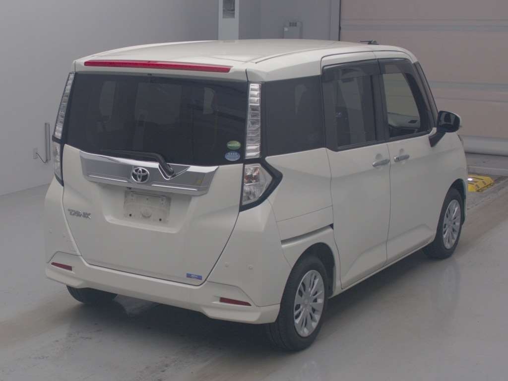 TOYOTA TANK