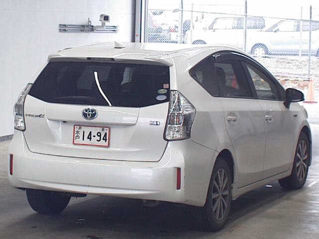 TOYOTA PRIUS ALPHA