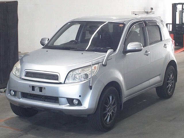 TOYOTA RUSH