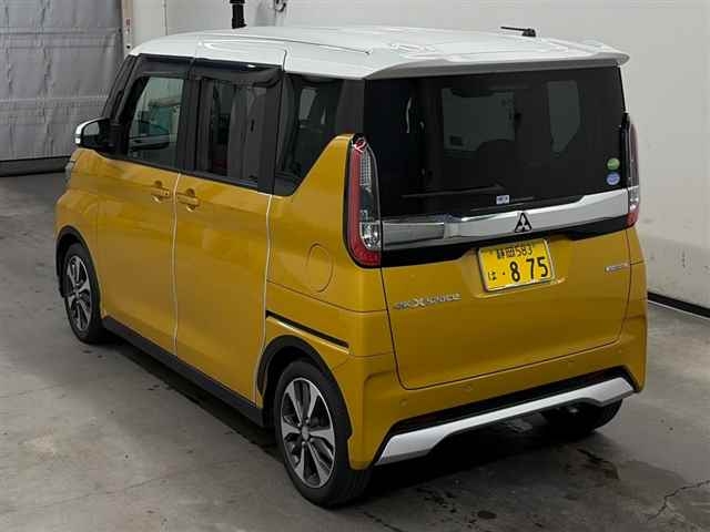 MITSUBISHI EK SPACE