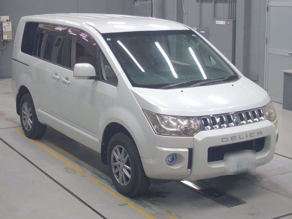 MITSUBISHI DELICA D:5