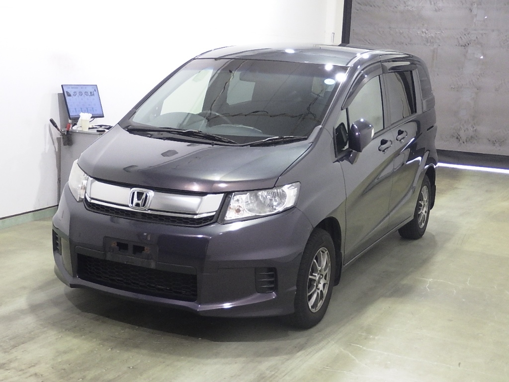 HONDA FREED SPIKE
