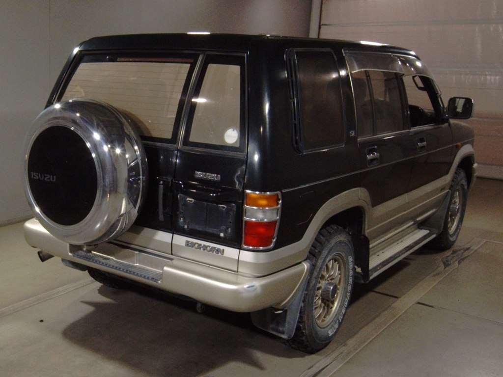 ISUZU BIGHORN