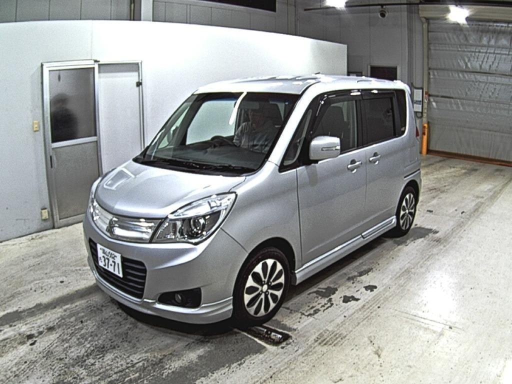 MITSUBISHI DELICA D:2