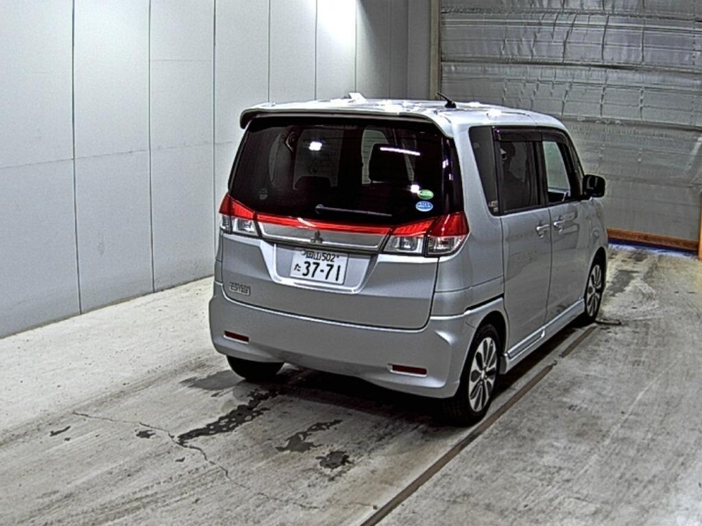 MITSUBISHI DELICA D:2