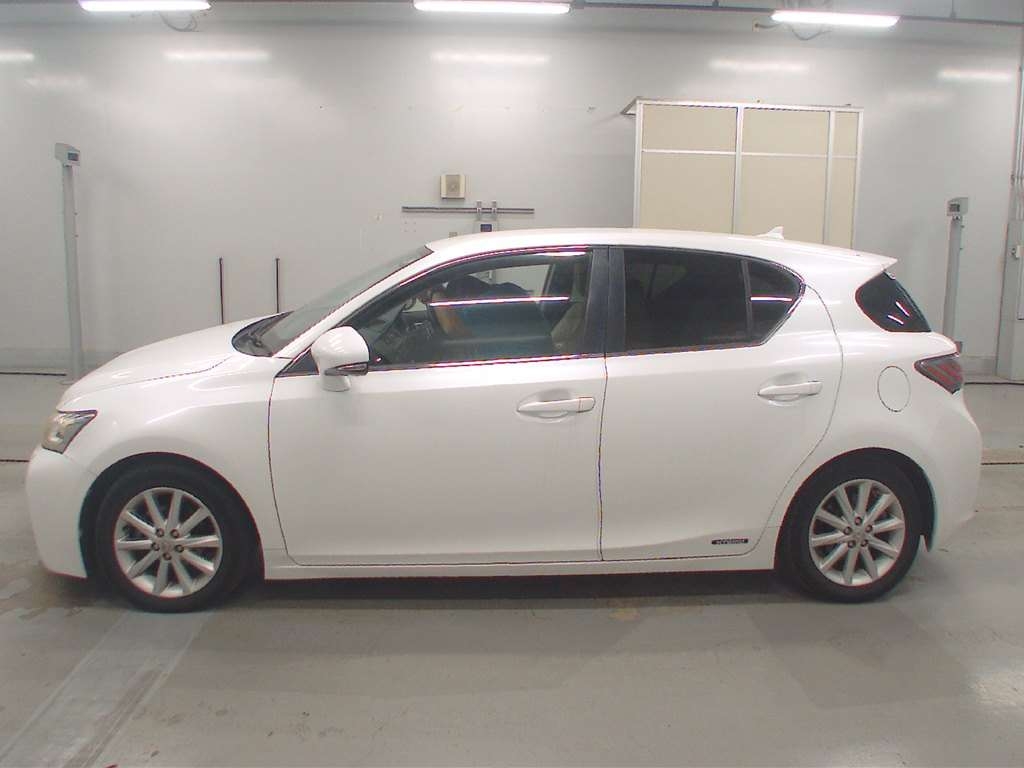 LEXUS CT200H