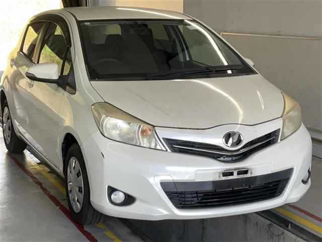 TOYOTA VITZ