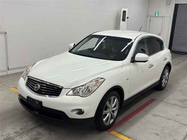 NISSAN SKYLINE CROSSOVER