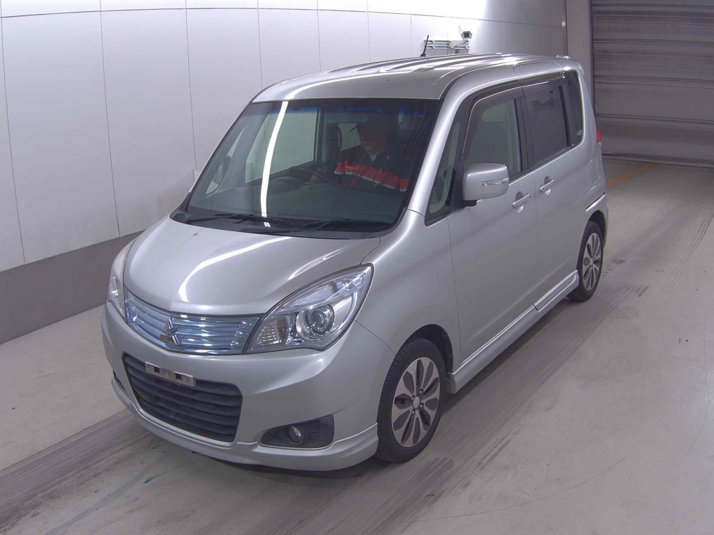 MITSUBISHI DELICA D:2