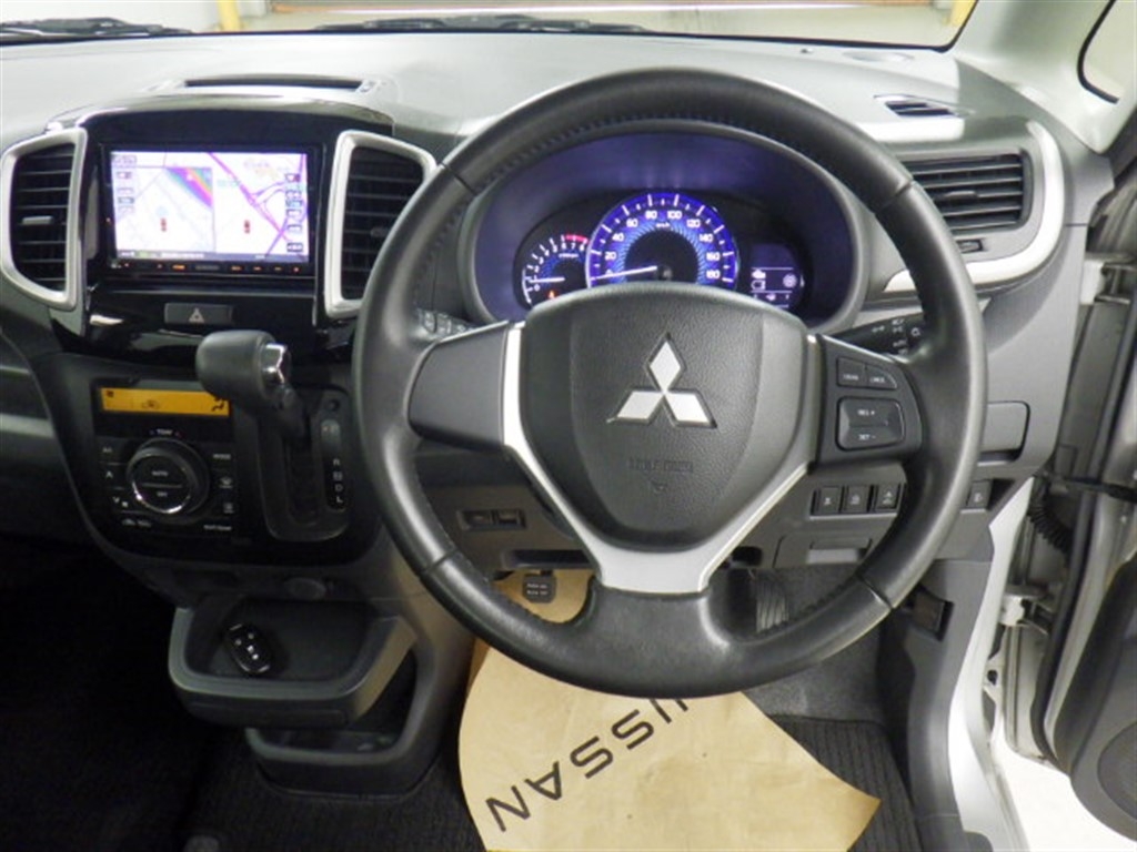 MITSUBISHI DELICA D:2