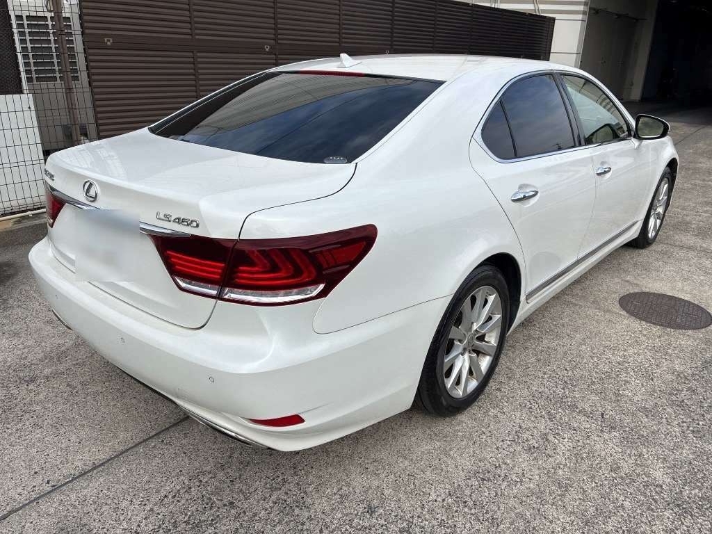 LEXUS LS460