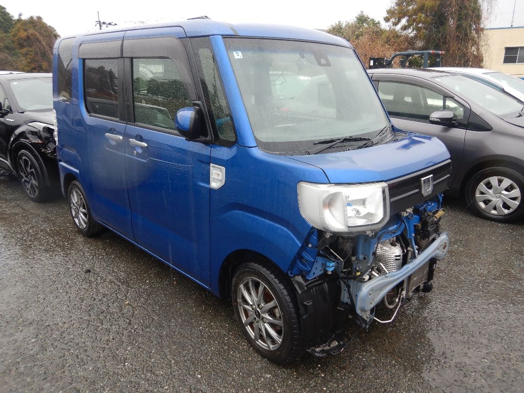 DAIHATSU WAKE