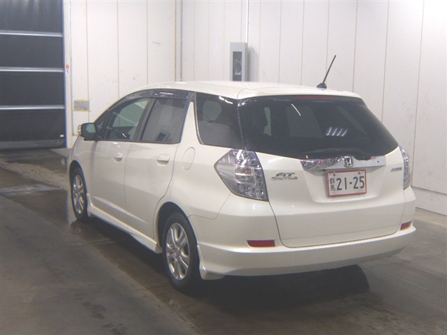 HONDA FIT SHUTTLE