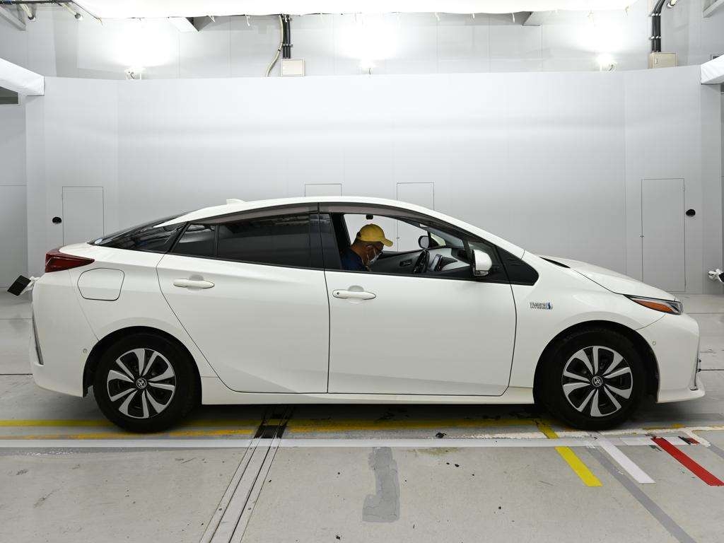 TOYOTA PRIUS PHV