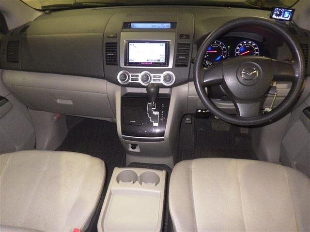 MAZDA MPV