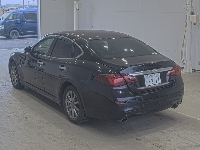 NISSAN FUGA