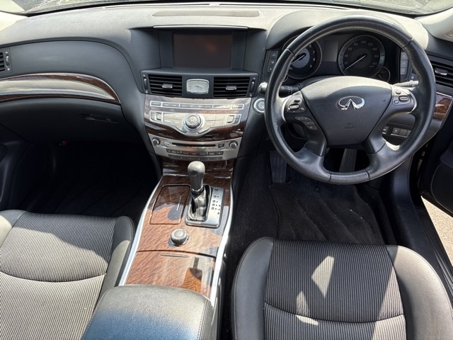 NISSAN FUGA