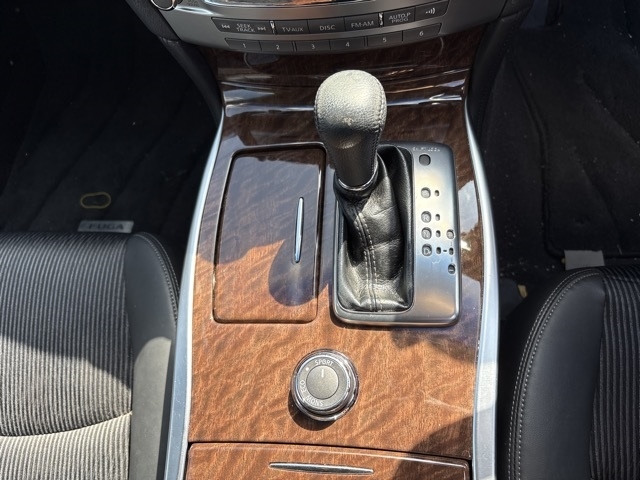 NISSAN FUGA