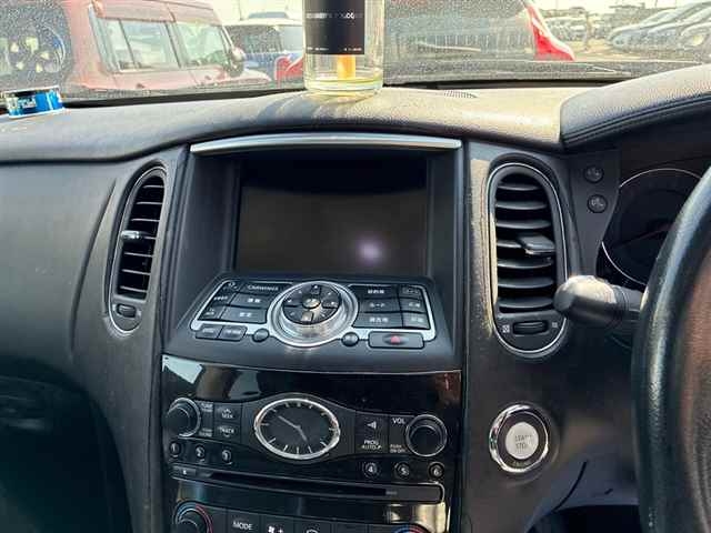 NISSAN SKYLINE CROSSOVER