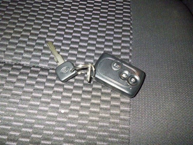 DAIHATSU WAKE