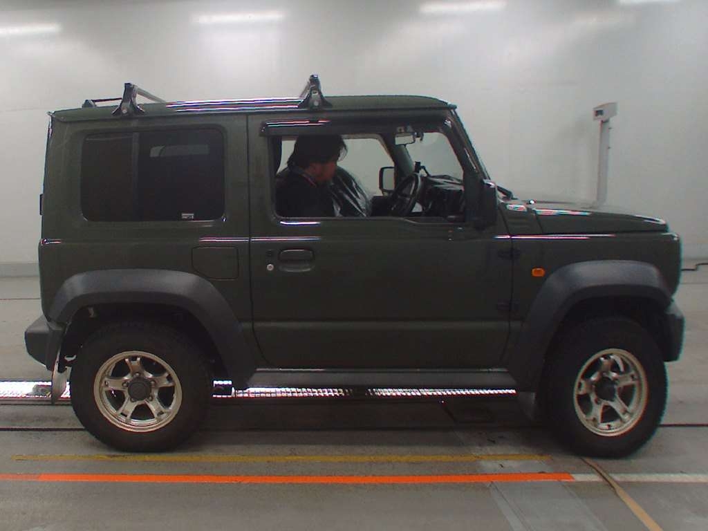 SUZUKI JIMNY SIERRA