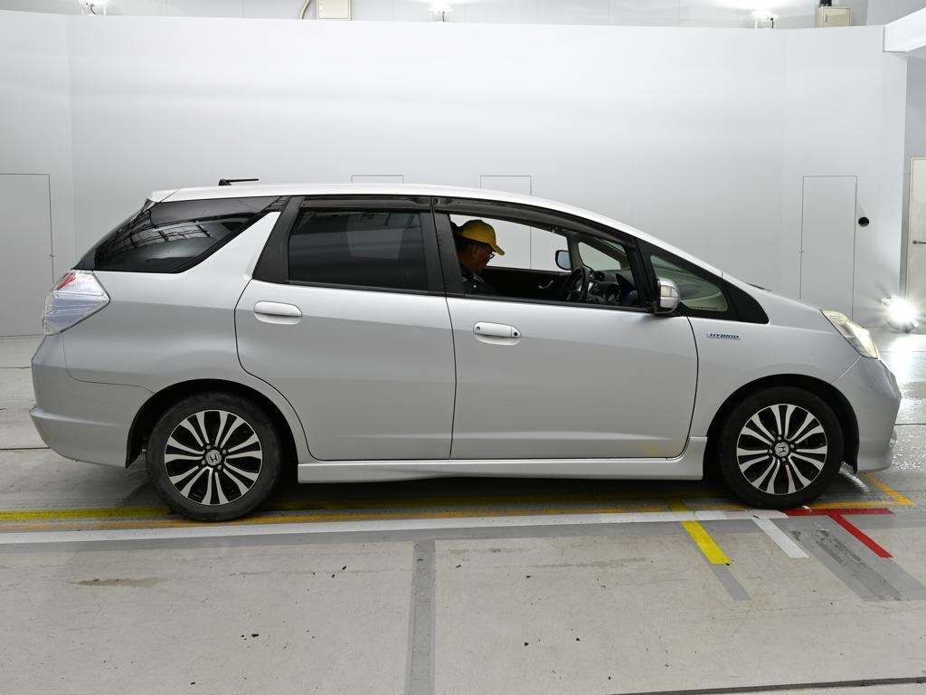 HONDA FIT SHUTTLE
