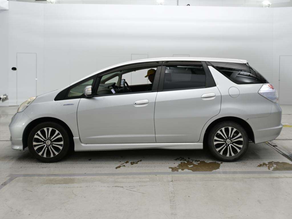 HONDA FIT SHUTTLE