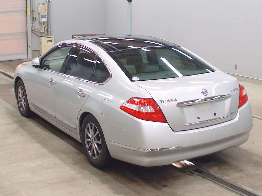 NISSAN TEANA