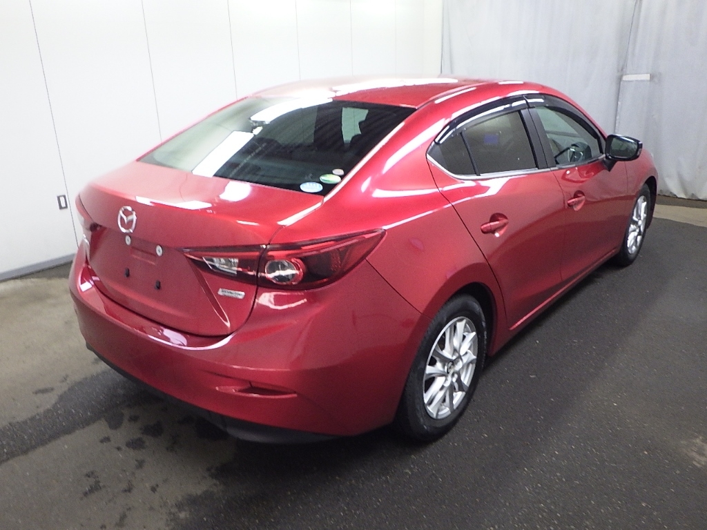 MAZDA AXELA