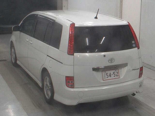 TOYOTA ISIS