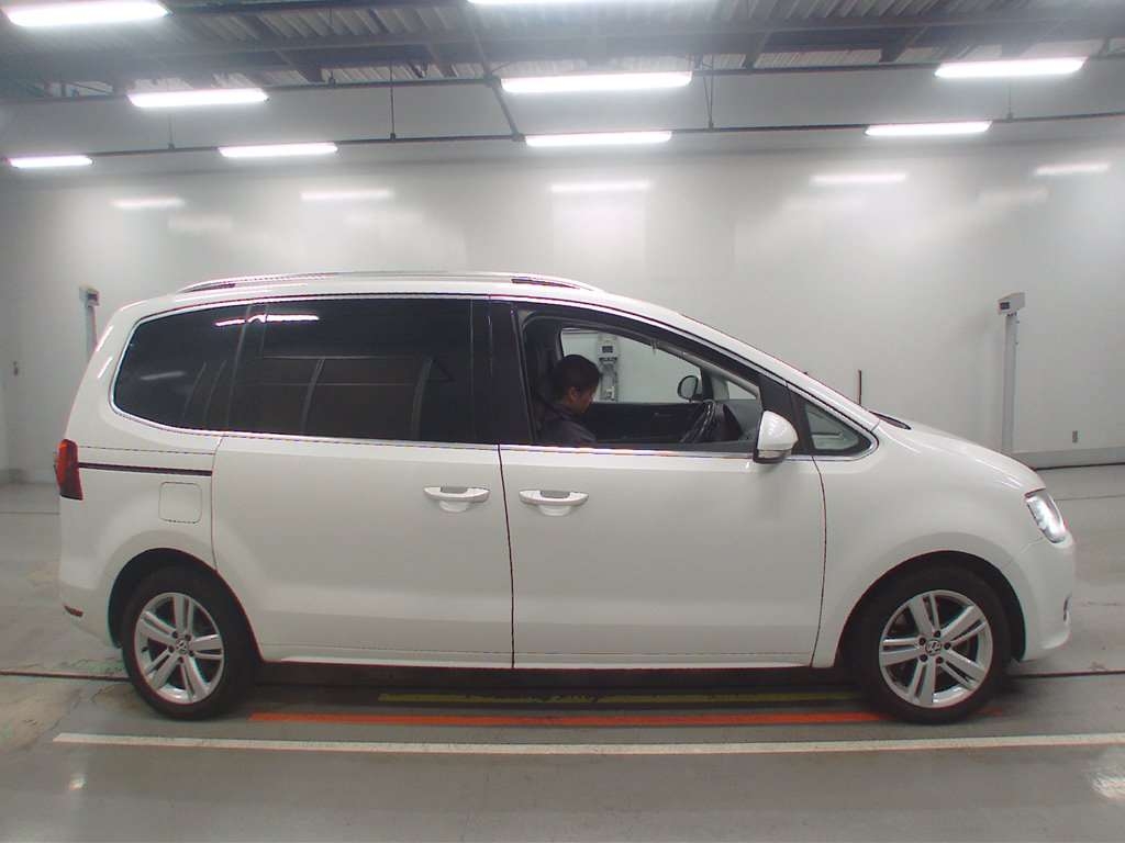VOLKSWAGEN SHARAN