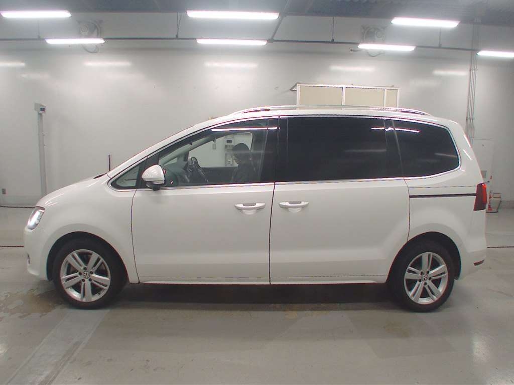 VOLKSWAGEN SHARAN