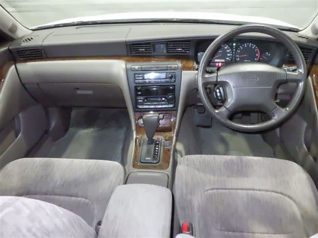 NISSAN LAUREL