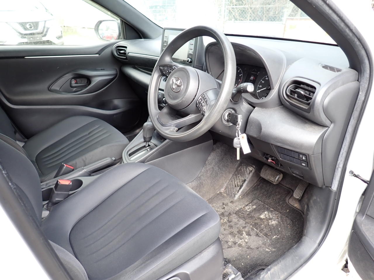 TOYOTA YARIS