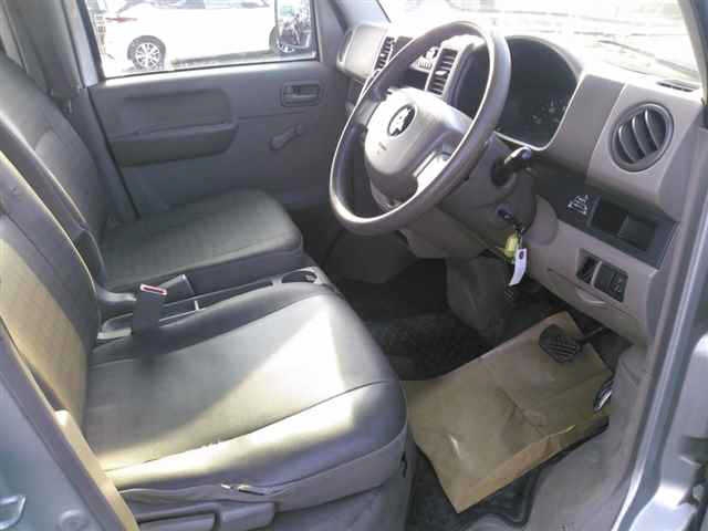 MITSUBISHI MINICAB