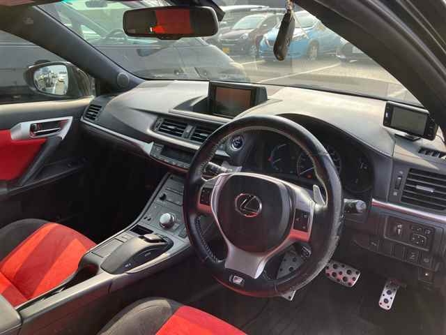 LEXUS CT200H