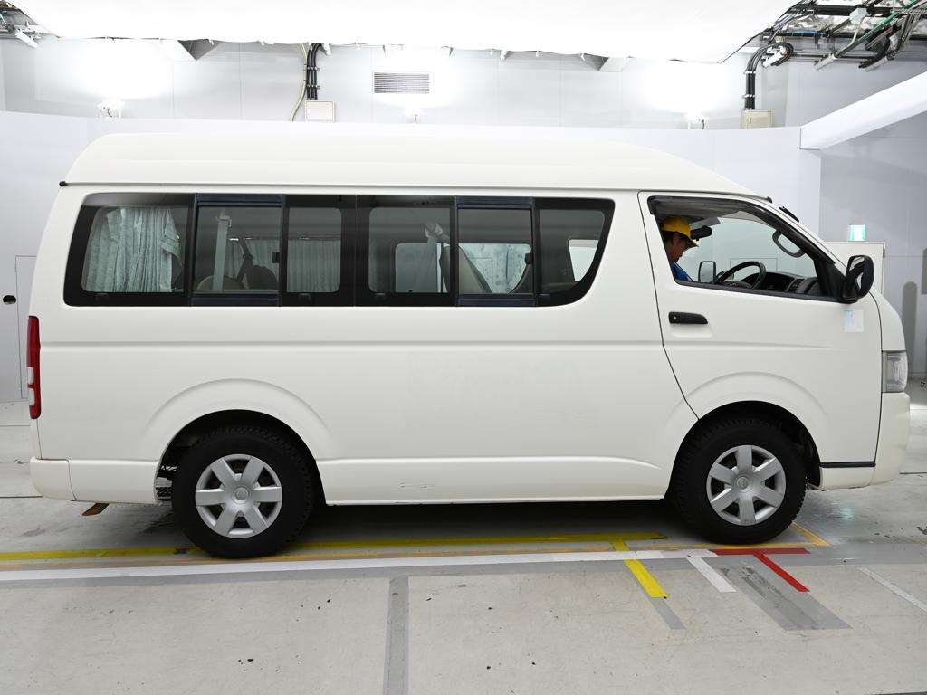 TOYOTA REGIUS ACE