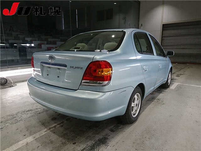 TOYOTA PLATZ