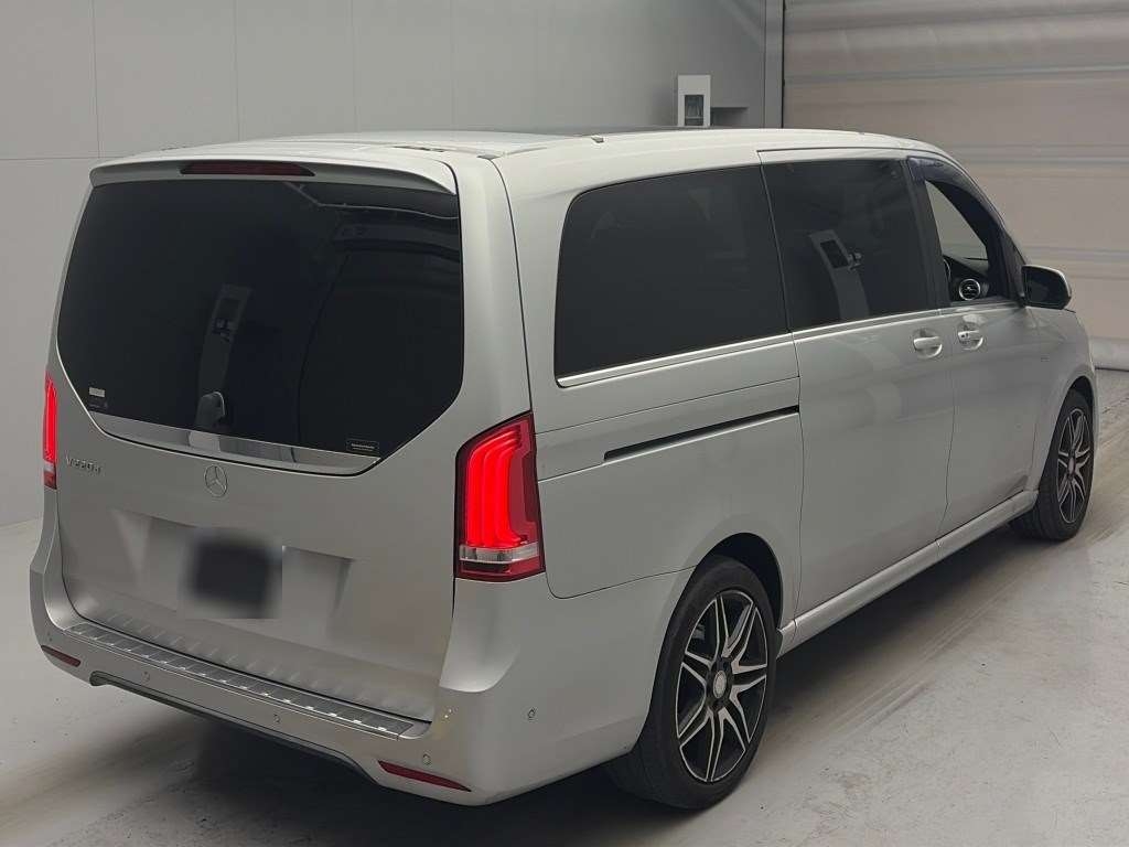 MERCEDES-BENZ V-CLASS