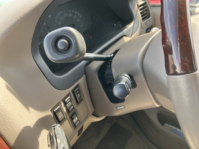 TOYOTA GRAND HIACE