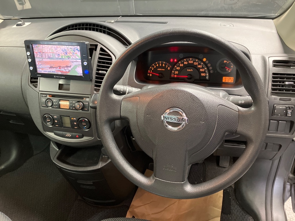 NISSAN LAFESTA