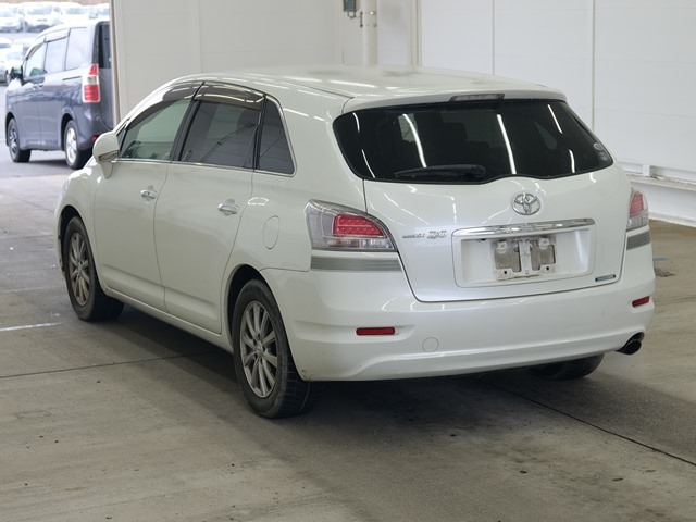 TOYOTA MARK X ZIO