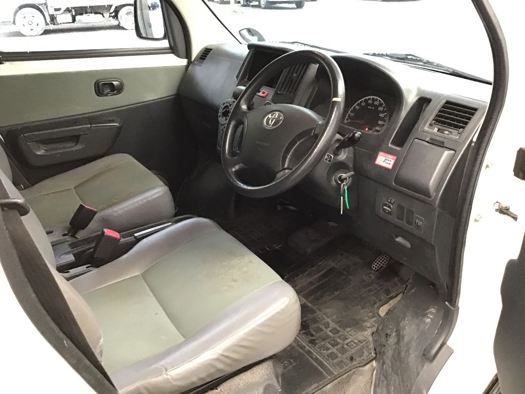 TOYOTA LITE ACE