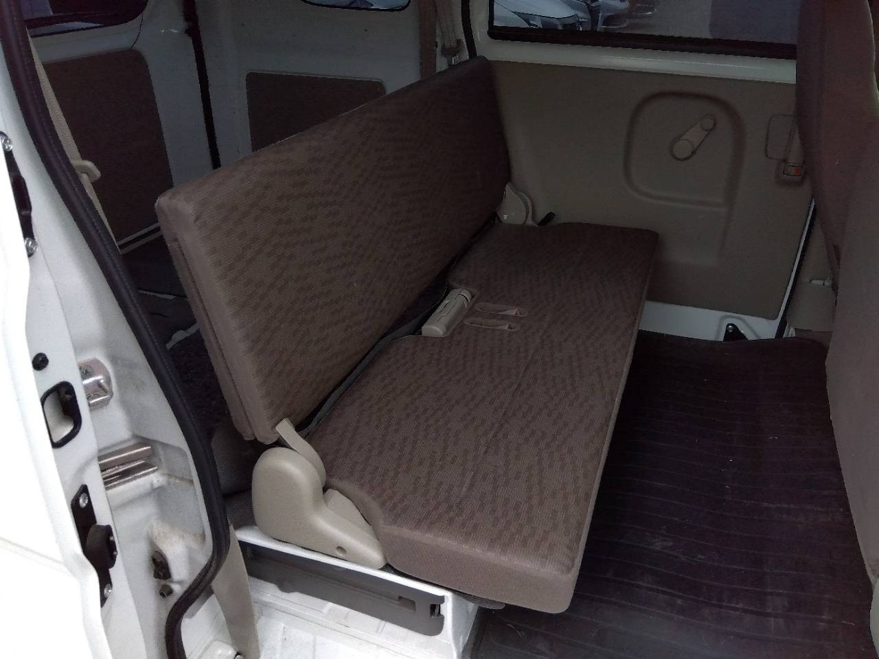 NISSAN NV100 CLIPPER